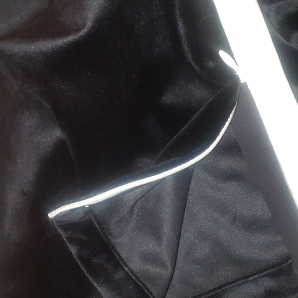 NEW GIORGIO ARMANI WOMENS VELOUR PANTS 14/16..Tall..no longer in stores.CLASSICS - Picture 6 of 10